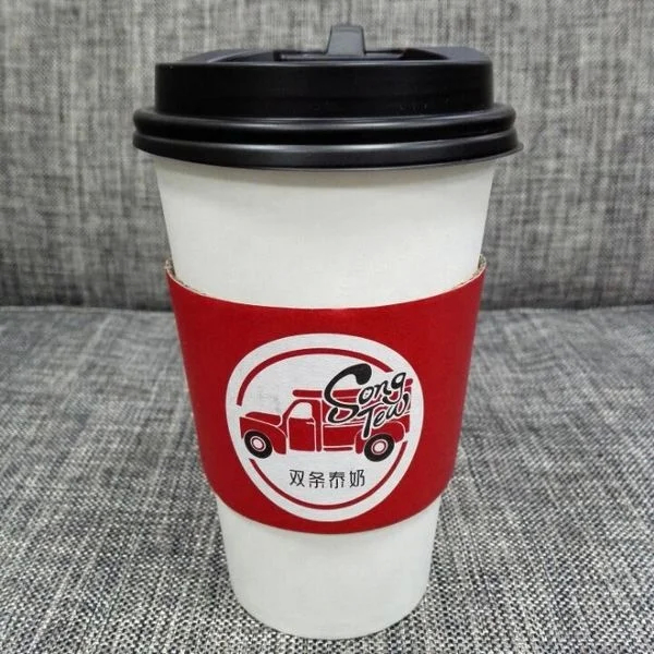 Resistência ao calor Copo de papel branco de bebida gelada isolado para levar bebidas