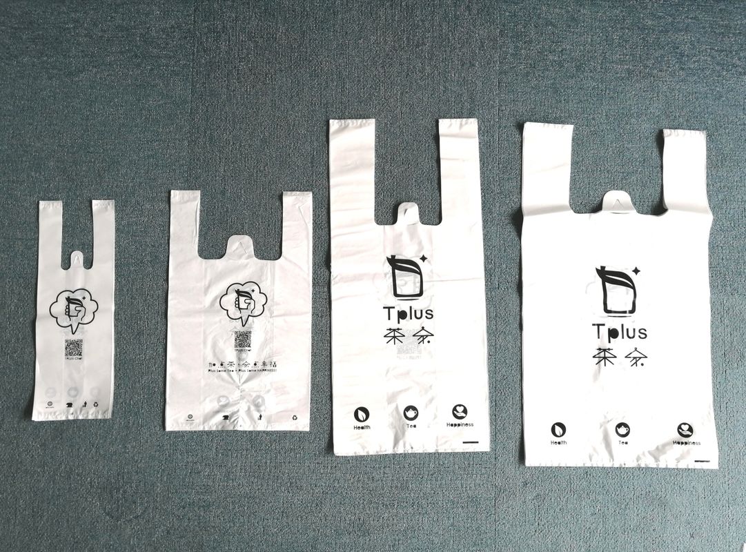 Dos sacos de plástico claros da camisa do Hdpe os sacos afastados T personalizaram o tipo lateral do reforço do logotipo