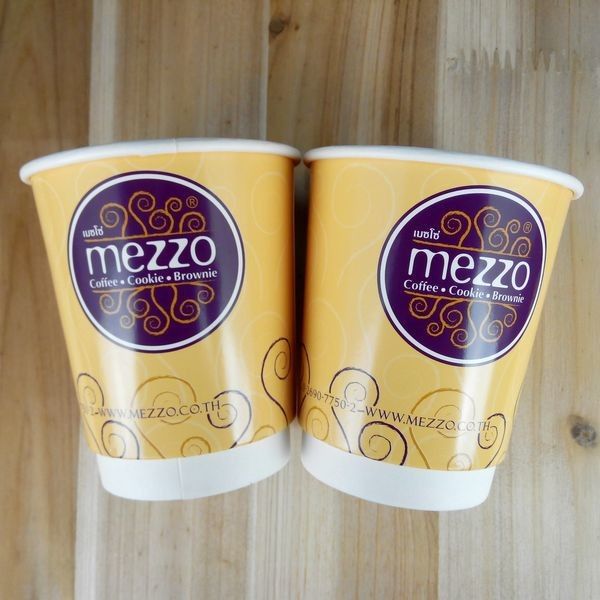 Bebida copos de café descartáveis de 20 onças com as lojas do chá de Boba da tinta do produto comestível das tampas
