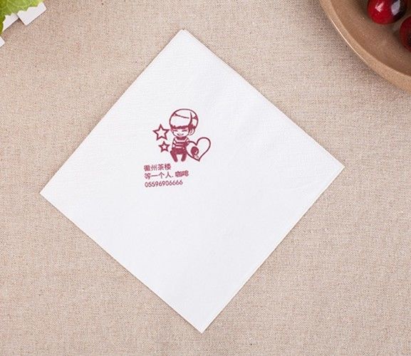 Lenço de papel do guardanapo do café com polpa do Virgin Gsm/M2 do restaurante 15-25 do papel do logotipo